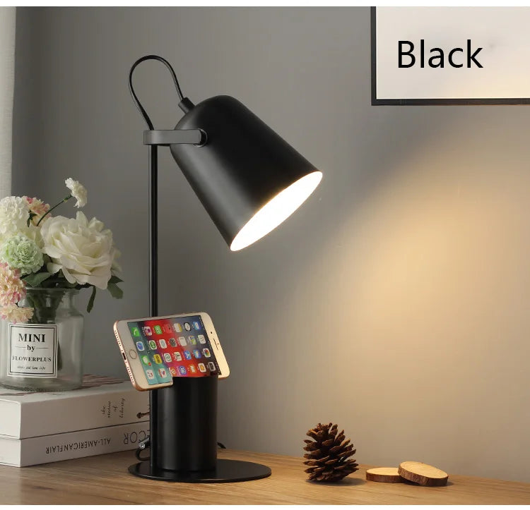 Luminária de Mesa LED com Porta-Caneta e Proteção Ocular – Design Nórdico