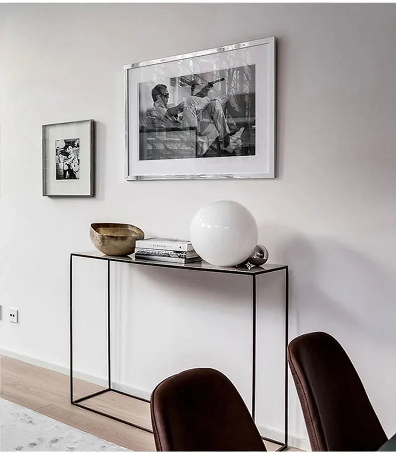 Luminária de Mesa Bola de Vidro Branca com Dourado Nórdica E27