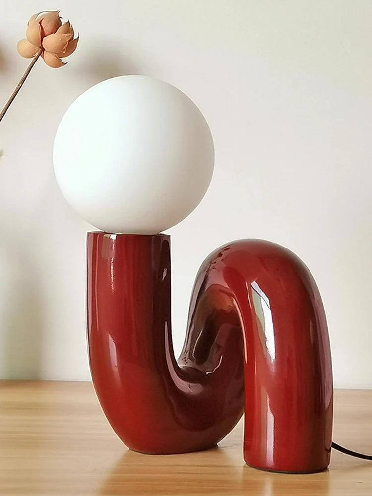 Luminária de Mesa Resina Retrô Artística – Decorativa para Quarto e Sala