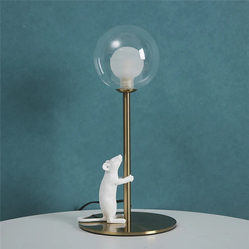 Luminária de Mesa Ratinho Resina LED – Decorativa para Casa e Presente