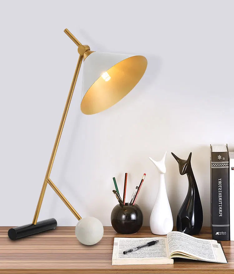 Luminária de Mesa em Mármore Nórdica Designer – Hotel e Cabeceira