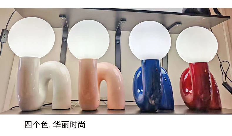 Luminária de Mesa Resina Retrô Artística – Decorativa para Quarto e Sala