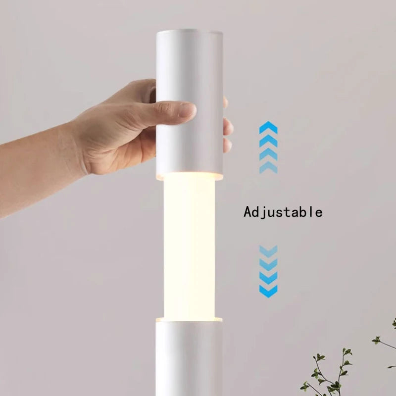 Luminária de Chão Americana Regulável em Altura LED – Sala e Leitura