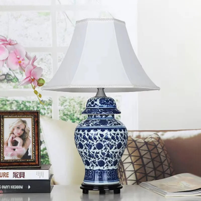 Luminária Porcelana Azul e Branca Jingdezhen Art Déco LED