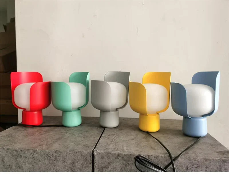 Luminária de Mesa Pétalas Girátórias Italiana – Sala, Quarto e Decoração