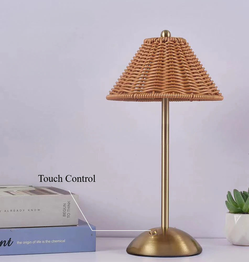 Luminária Rattan Recarregável Retrô Sudeste Asiático LED