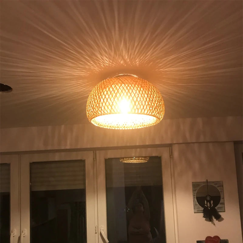 Pendente Lanterna de Bambu Trançado à Mão Retrô