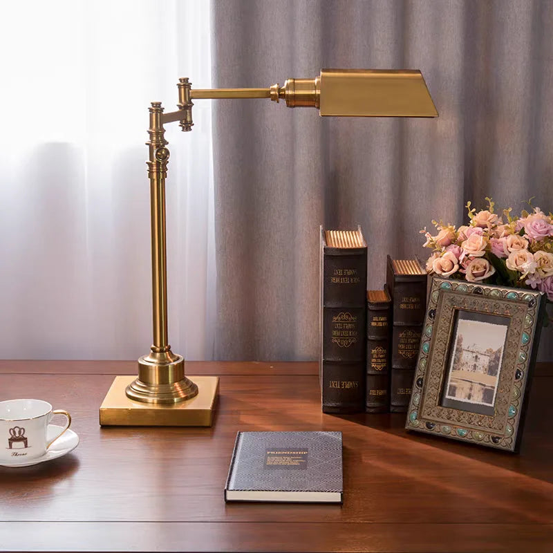 Luminária de Mesa Francesa Retrô Cobre – Europeia para Estudo e Quarto