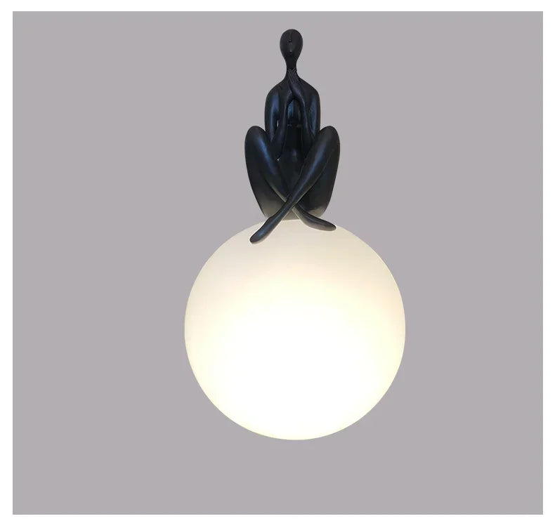 Luminárias de Mesa Modern Nordic Art Floor Lamp Abstract Decoration Of Human Figure Holding Ball Vertical Lamp Creative Figure Sculpture Decorative