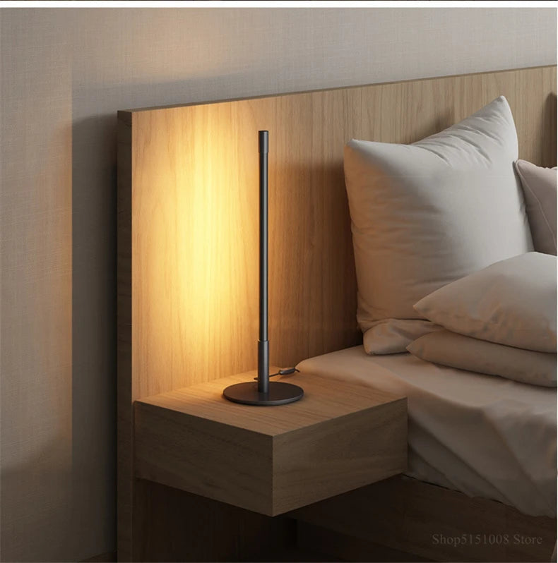 Luminária de Mesa Minimalista LED para Quarto – Estilo Hotel e Cabeceira