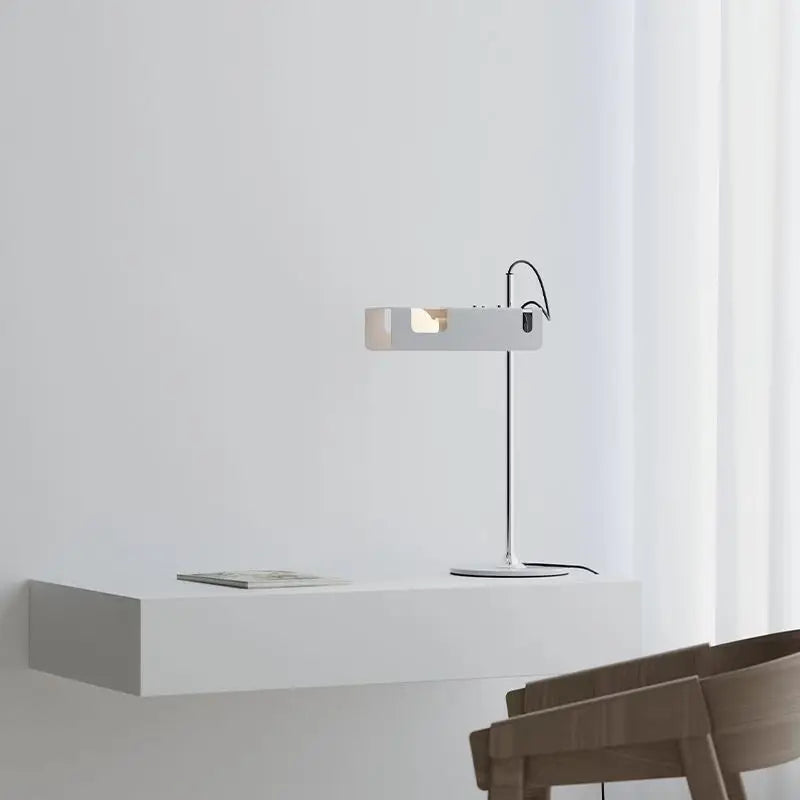 Luminária de Mesa Industrial Italiana – Sala, Escritório e Hotel