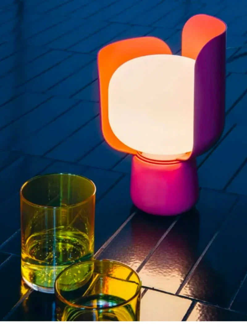 Luminária de Mesa Pétalas Girátórias Italiana – Sala, Quarto e Decoração
