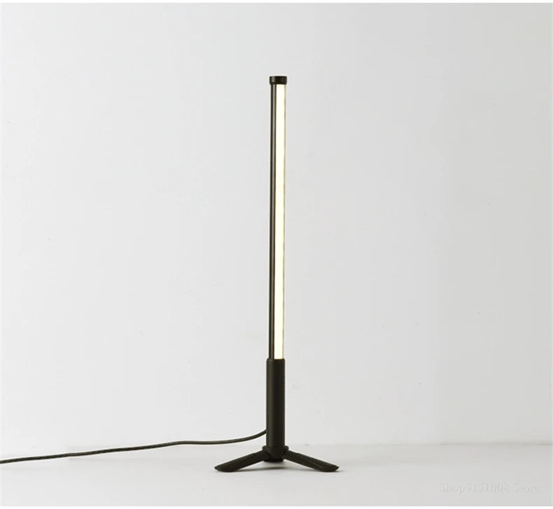 Luminária de Mesa Minimalista LED para Quarto – Estilo Hotel e Cabeceira