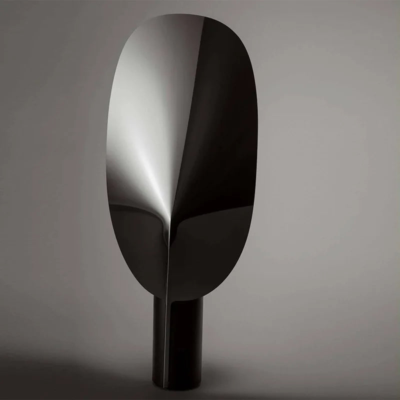 Luminária de Mesa Metal Minimalista – Proteção Ocular para Escritório e Quarto