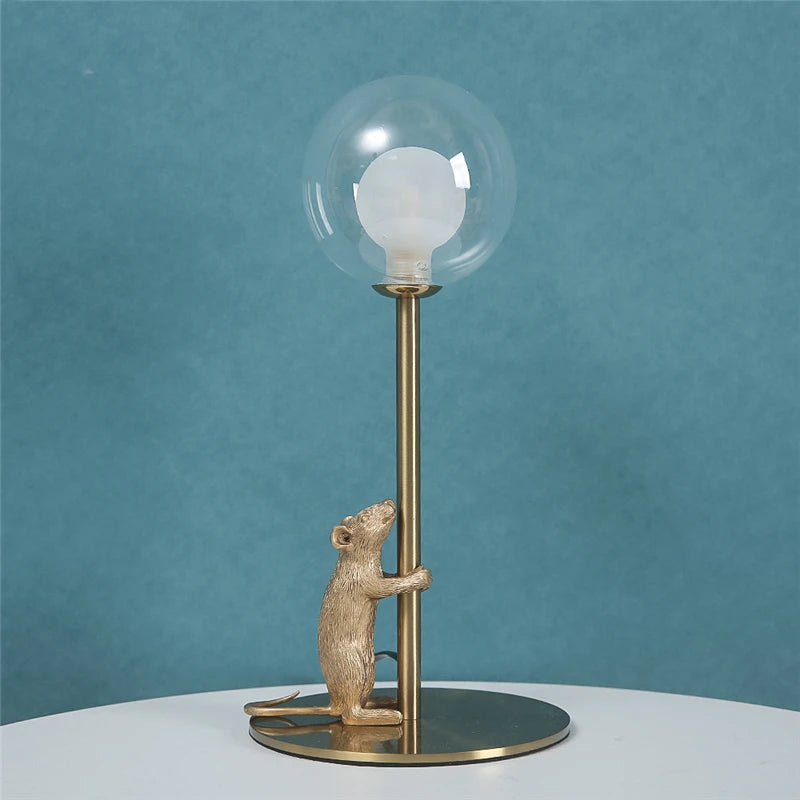 Luminária de Mesa Ratinho Resina LED – Decorativa para Casa e Presente
