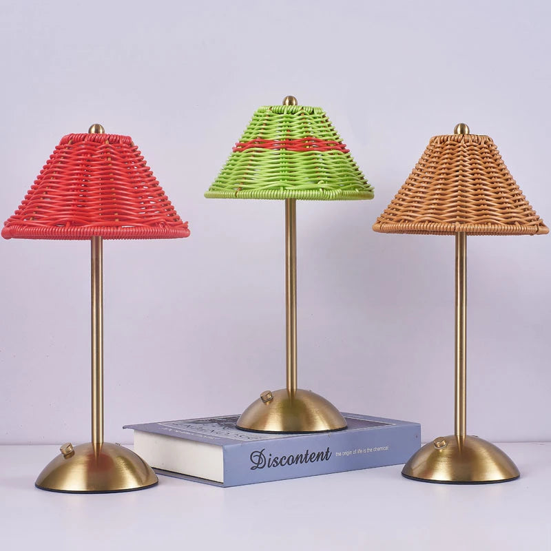 Luminária Rattan Recarregável Retrô Sudeste Asiático LED