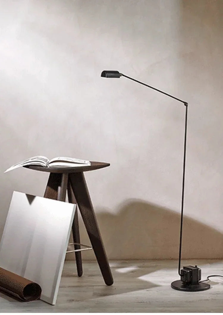Luminária de Chão Italiana Retrô Braço Articulado – Sala e Escritório