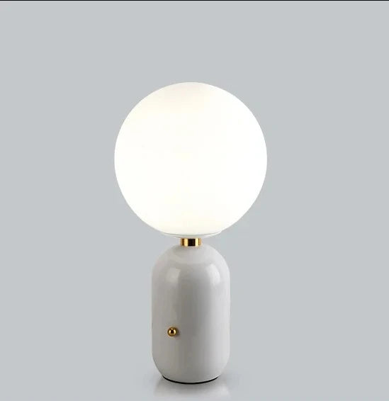 Luminária de Mesa LED Nórdica Vidro Fosco Metal – Quarto e Sala