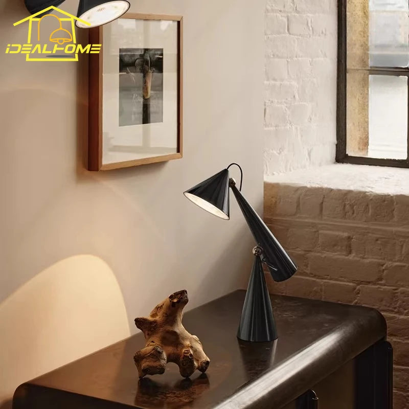 Luminária de Mesa Cônica Portátil USB Nórdica – Arte para Sala e Escritório