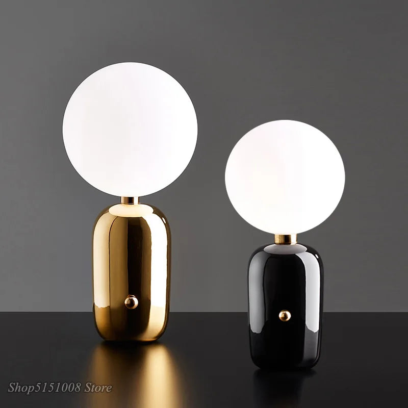 Luminária de Mesa LED Nórdica Vidro Fosco Metal – Quarto e Sala