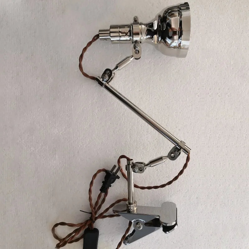Luminária de Mesa Industrial com Braço Articulado e Presilha – LED Retrô