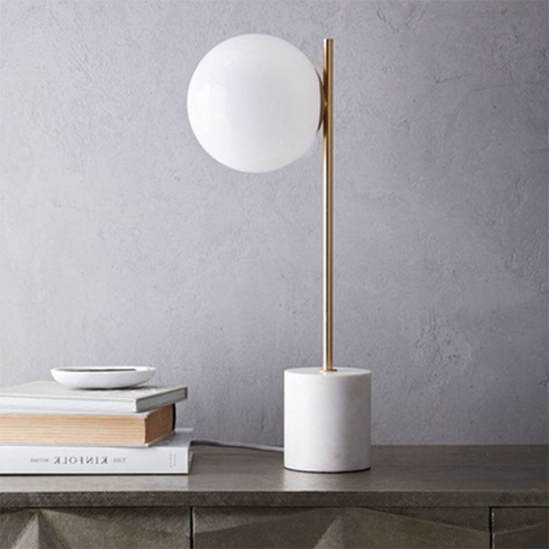 Luminária de Mesa Vidro Esfera com Base em Mármore – Hotel e Sala de Luxo