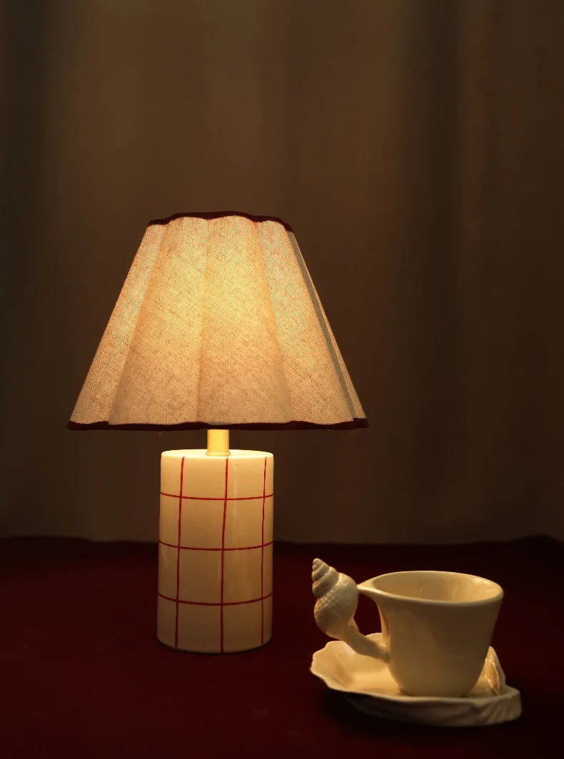 Luminária Cerâmica Dinamarquesa Grade Vermelha Plissada